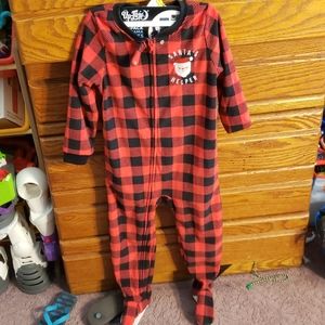 Carters 5t feetsie pjs NWOT